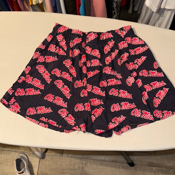 u trau Pants - Ole Miss boxers / shorts